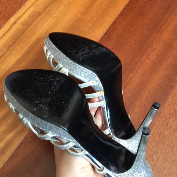 Strappy silver Glitter slingback heels - Picture 2 of 3